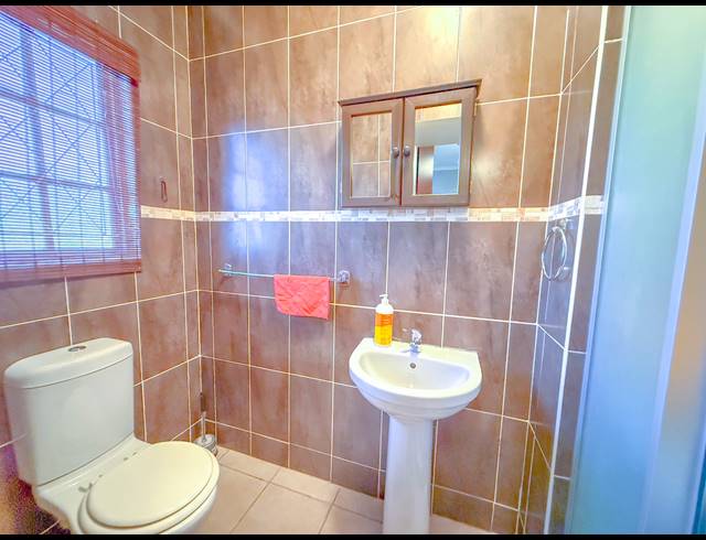 3 BEDROOM HOUSE FOR SALE IN GRANTHAM PARK